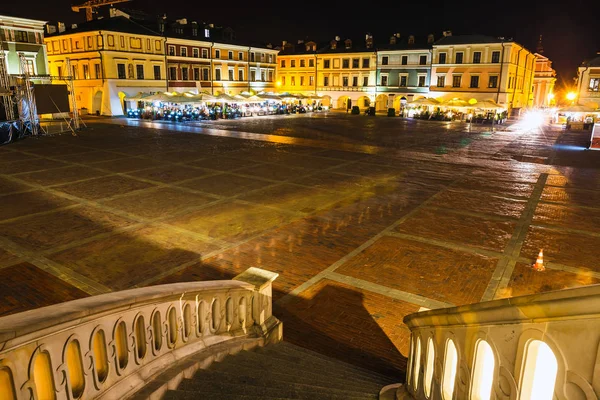 Zamosc 2018年9月01日 大市场广场在晚上 在中欧的文艺复兴镇的例子 创建于1580年由1月扎莫伊斯基 — 图库照片