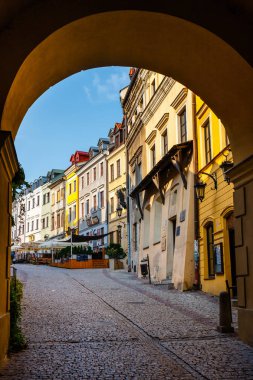 Lublin, Polonya, 01 Eylül 2018: Lublin şehir cadde görünümü gündoğumu üzerinde Polonya