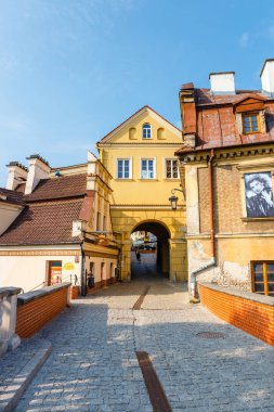 Lublin, Polonya, 01 Eylül 2018: Lublin şehir cadde görünümü gündoğumu üzerinde Polonya