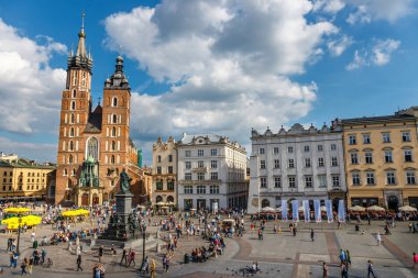 Krakow, Polonya, 16 Eylül 2018: Görünümünü Main Market Square, tarihi merkezi Krakow, Polonya