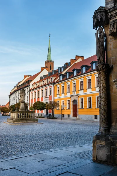 Widok Kościoła Świętego Krzyża Bartłomieja Wrocław Polska — Zdjęcie stockowe