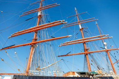 Gdynia, 13 Ekim 2018: Dört-master sailingship Sedov Gdynia. Gemi yelken dünyanın en büyük eğitim olduğunu