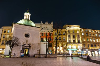 16 Şubat 2019, Krakow, Polonya: Kilisesi, St. Wojciech geceleri, Krakow, Polonya