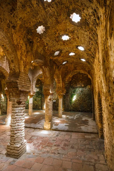 Ronda, Espagne, 05 avril 2018 : Les ruines des bains arabes dans la ville de Ronda, Andalousie, Espagne — Photo