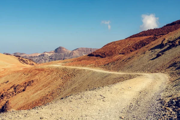 Sendero de senderismo a la cumbre hacia arenosa Montana Blanca — Foto de Stock