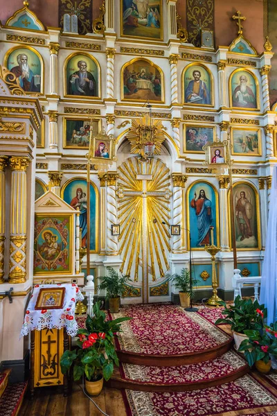 Puchly, Polsko, červen 09, 2019: interiér pravoslavného kostela ve vesnici Puchly, severovýchodní Polsko — Stock fotografie