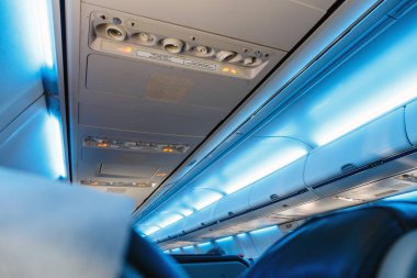 Yolcu uçağının içi, sığ DOF