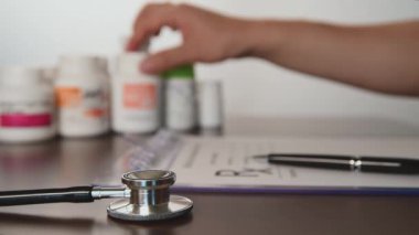 RX reçete yazma doktor. Sağlık kavramı.