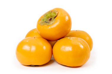 Beyaz arka plan üzerinde izole meyve taze tatlı Trabzon hurması.