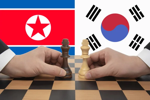 チェスのゲームで表される南北朝鮮首脳会談. — ストック写真