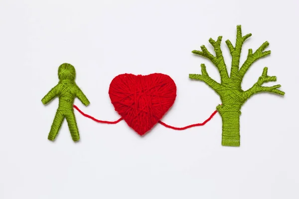Yarn Red Heart Green Tree Human Figure Isolated White Ecology — Stock Photo, Image