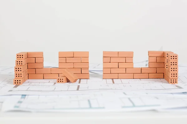 Modell ház építése-terv a tégla Jogdíjmentes Stock Képek