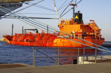 Gdynia, Polonya: 29 Eylül 2017: lpg tankeri arama, Gdynia liman geç öğleden sonra 29 Eylül 2017, Polonya