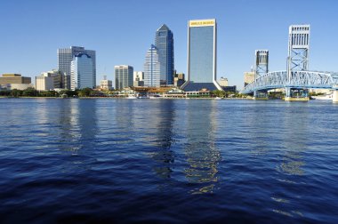 Jacksonville, Florida, ABD - 26 Ekim 2017: Manzara, Jacksonville'de şehir merkezinde Florida, ABD