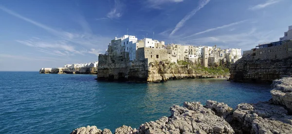 Vista Dramática Falésias Com Cavernas Subindo Mar Adriático Polignano Mare — Fotografia de Stock