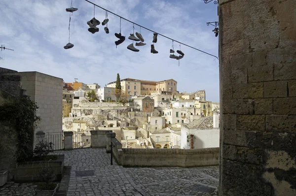 Un paisaje urbano de los Sassi de Matera que constituyen el centro histórico de la Matera — Foto de Stock