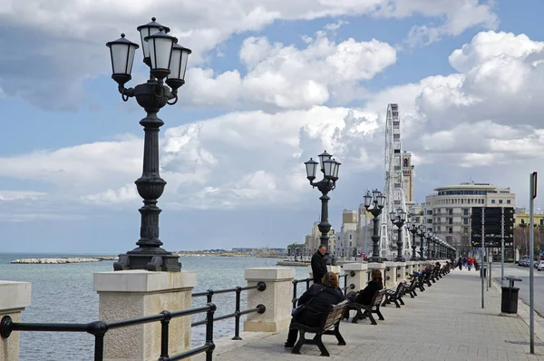 BARI, ITALY - APRIL 1, 2018: Lungomare Nazario Sauro. Seafront promenade. Bari. Apulia or Puglia. Italy — Stock Photo, Image