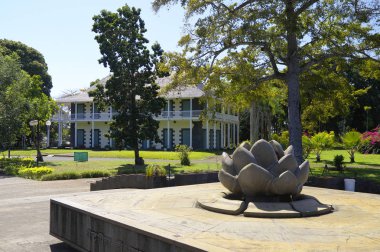 Sir Seewoosagur Ramgoolam Botanik Bahçesi Chatau Mon Plaisir adlı Sömürge malikane.