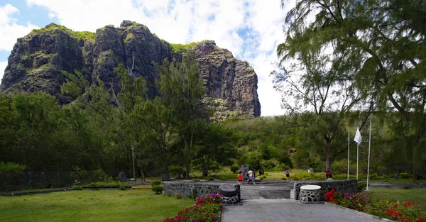Le Morne/Mauritius - 23 Ağustos 2018: Mauritius adasının güneyinde slave route anıt müzesi kuruldu — Stok fotoğraf