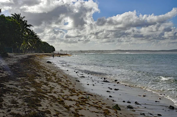 Παραλία Autre Bord για τον προορισμό Le Moule στη Γουαδελούπη, Γαλλικές Δυτικές Ινδίες. Αντίλλες, Καραϊβική Θάλασσα — Φωτογραφία Αρχείου