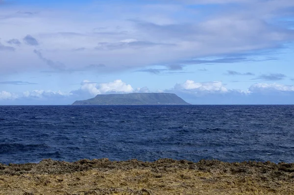 La Pointe des Chateaux Castles udde är en halvö som sträcker sig ut i Atlanten från den östra kusten av ön Grande-Terre, i Guadeloupe, franska West Indies.panoramautsikt — Stockfoto