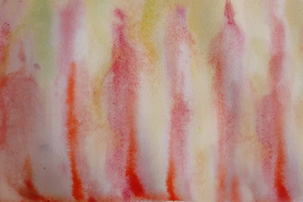 Soyut kırmızı çizgiler renkli el çizimi suluboya arkaplan