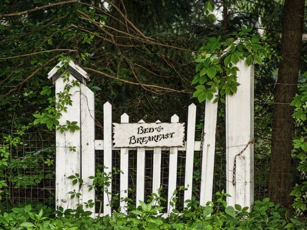 Weathered decorative gate — Stock Photo, Image