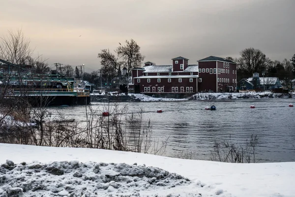 View Small Village Baldwinsville New York Seneca River Brisk Winter — Stock Photo, Image