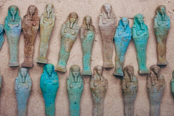 Eski bir Mısır taş lahit. Mısır sanatı.