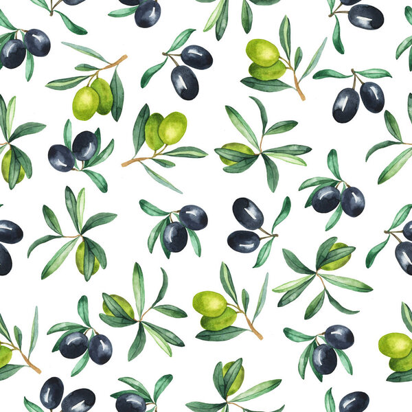 Бесшовный узор со свежими темными и зелеными оливками и листьями на белом фоне. Ручная рисованная акварель.