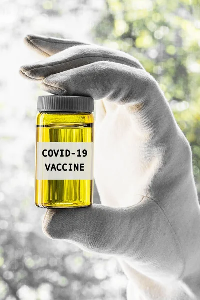 Concetto Vaccino Sperimentale Coronavirus Nella Mano Dello Scienziato Guanti Bianchi — Foto Stock