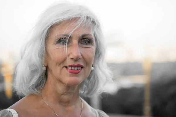 Lovely White Haired European Woman Park Beautiful Caucasian Woman Years — Stock Photo, Image