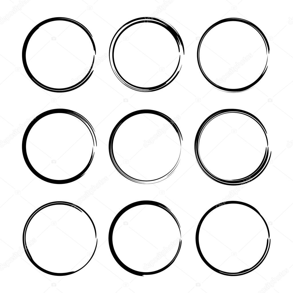 Set of black round grunge frames. Oval empty  borders. Element for Graphic Design. Vector illustration. 