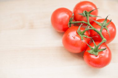     domates mutfak üst bölümünde