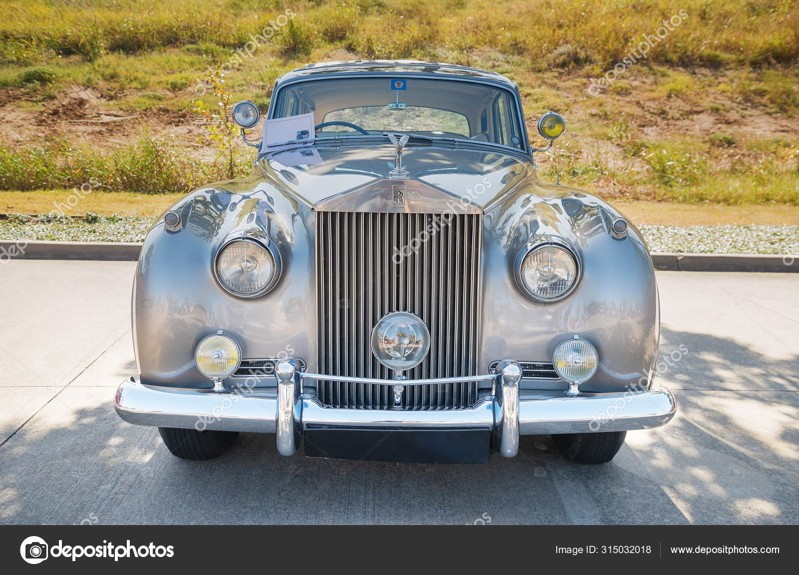White Rolls Royce Silver Cloud 1956 to 1964  Limousine Krystal