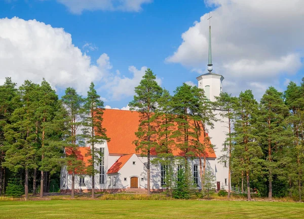 Beautiful White Lutheran Church Surrounded Pine Trees Rural Finland — Stockfoto