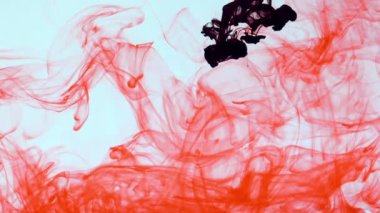 Soyut mürekkep akışı içinde sualtı yaymak