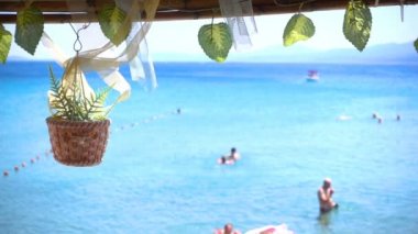 Tatil plaj manzarası ve taklit Pot