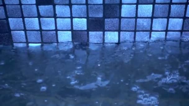 Water Pool Fountain Flows Splash — Stock Video