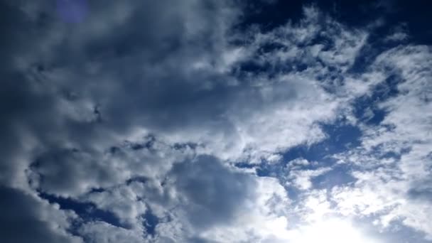 Zachte Wolken Zon — Stockvideo