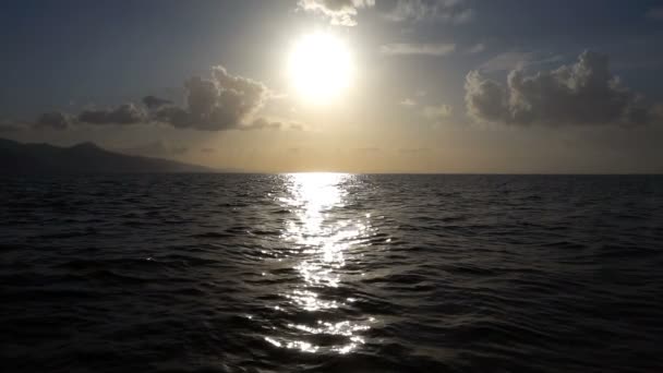 Coucher de soleil et la mer