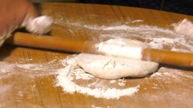Hamur ve köy dışarı rulo