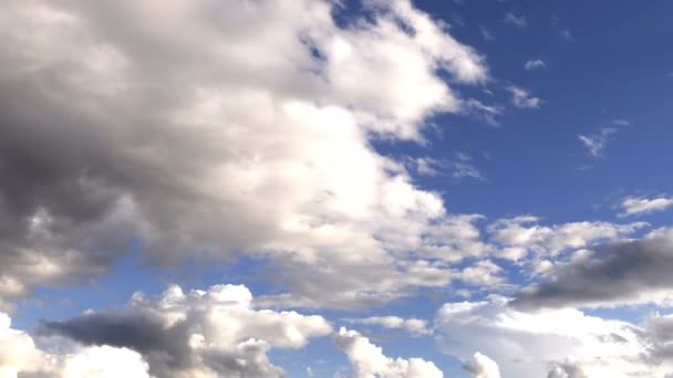 Helle Und Weiche Wolken — Stockvideo