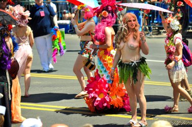 New York, Ny - 16 Haziran: İnsanlar katılmak 36 yıllık Mermaid Parade Coney Island 16 Haziran 2018 New York'ta. 