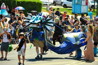 New York, Ny - 16 Haziran: İnsanlar katılmak 36 yıllık Mermaid Parade Coney Island 16 Haziran 2018 New York'ta. 
