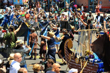 New York, Ny - 16 Haziran: İnsanlar katılmak 36 yıllık Mermaid Parade Coney Island 16 Haziran 2018 New York'ta. 