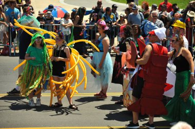 New York, Ny - 16 Haziran: İnsanlar katılmak 36 yıllık Mermaid Parade Coney Island 16 Haziran 2018 New York'ta. 