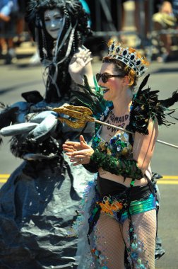 New York, Ny - 16 Haziran: İnsanlar katılmak 36 yıllık Mermaid Parade Coney Island 16 Haziran 2018 New York'ta. 