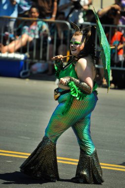 New York, Ny - 16 Haziran: İnsanlar katılmak 36 yıllık Mermaid Parade Coney Island 16 Haziran 2018 New York'ta. 