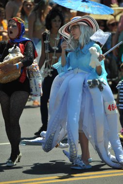 New York, Ny - 16 Haziran: İnsanlar katılmak 36 yıllık Mermaid Parade Coney Island 16 Haziran 2018 New York'ta. 